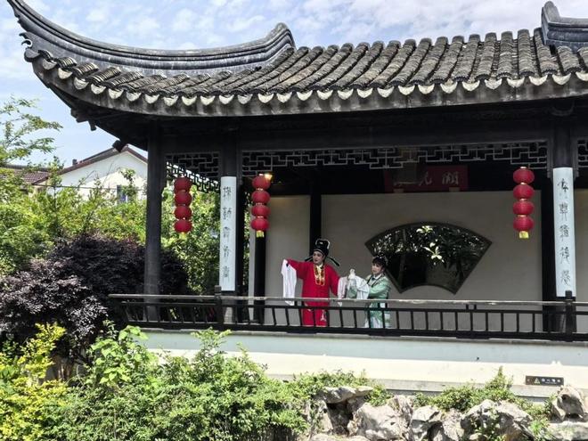 燃！白天逛摊听民谣入夜追萤火蹦迪新葡京娱乐“五一”苏州太湖东山太(图2)