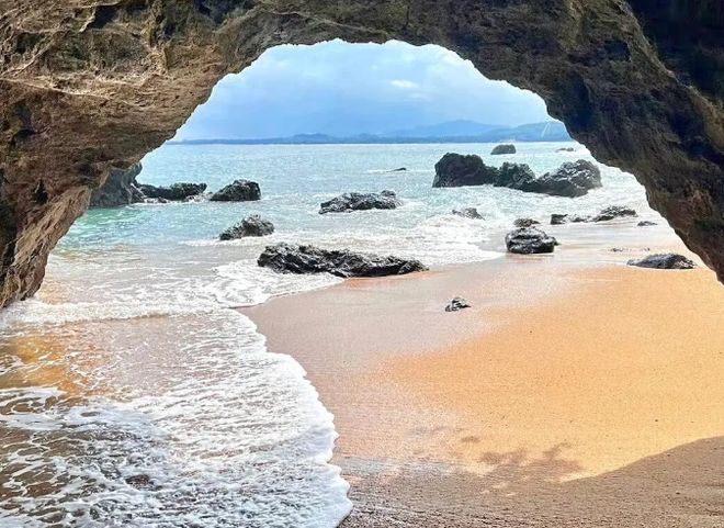 碑榜:选对社解锁北纬18°的完美假期新葡京博彩2025三亚优质旅行社口(图2) 碑榜:选对社解锁北纬18°的完美假期新葡京博彩2025三亚优质旅行社口(图2)